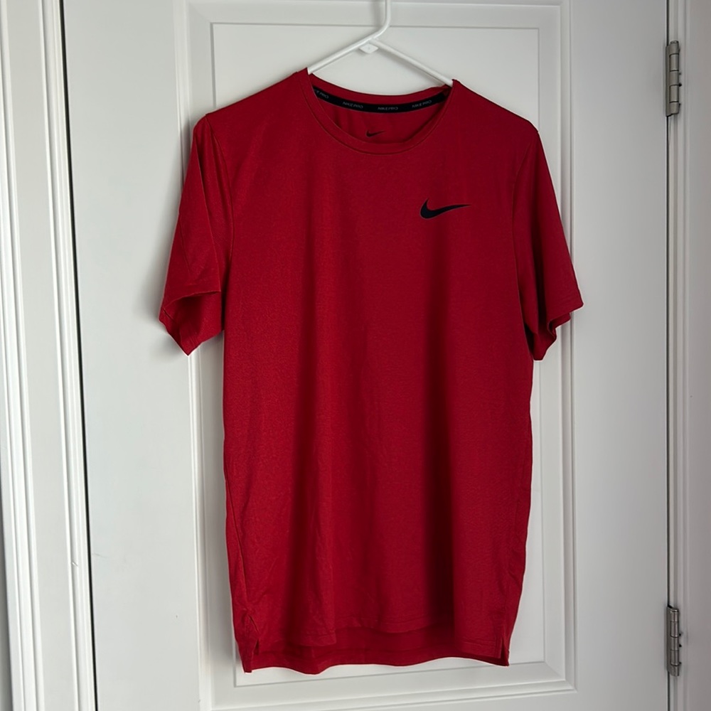 The Nike Tee dri fit